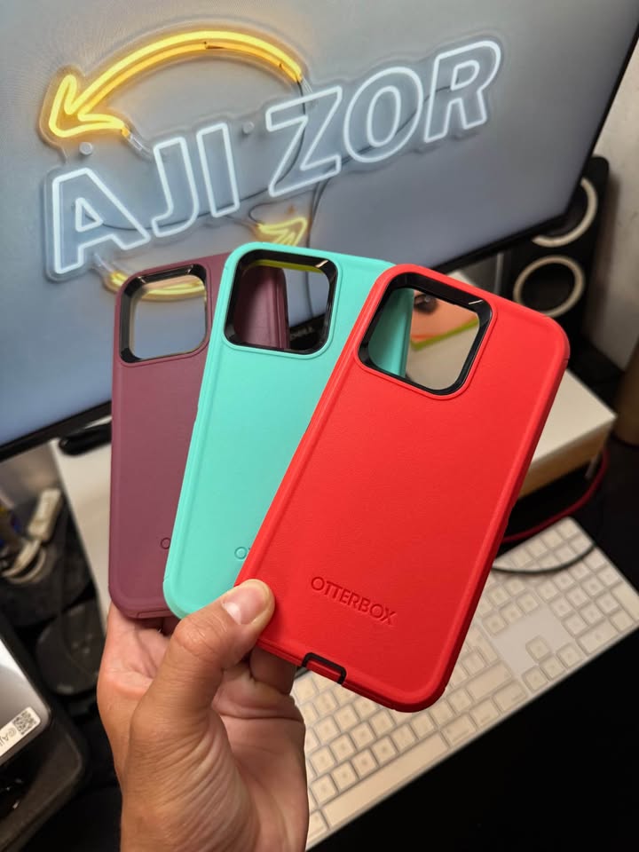 Pochette Otterbox iPhone 15 Pro Max